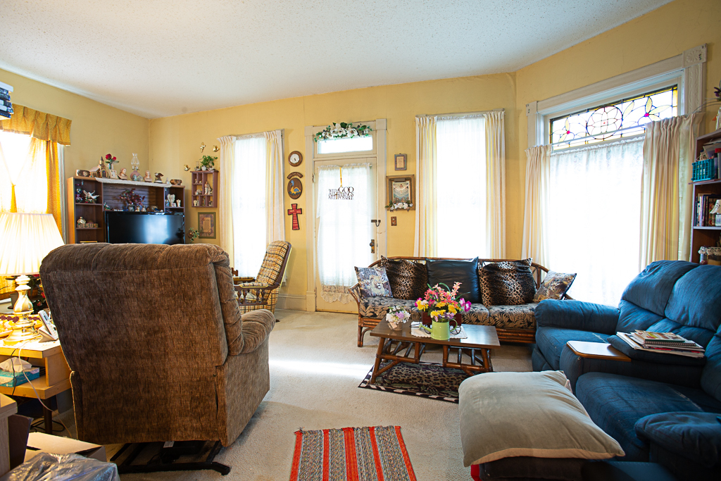 823 W Madison Street