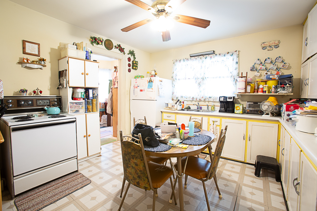 823 W Madison Street