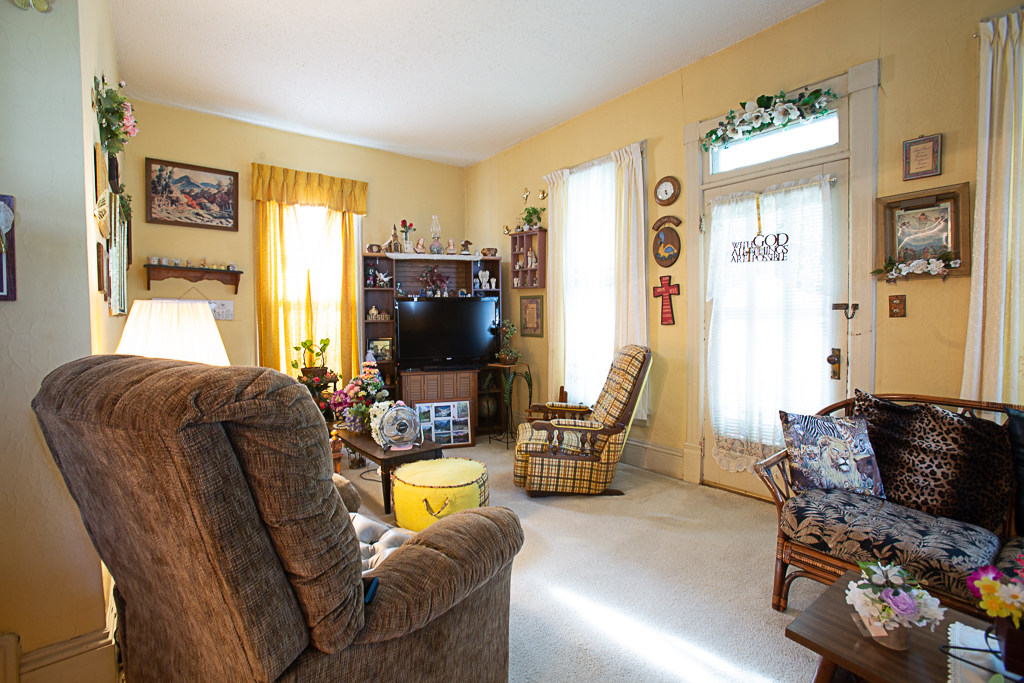 823 W Madison Street