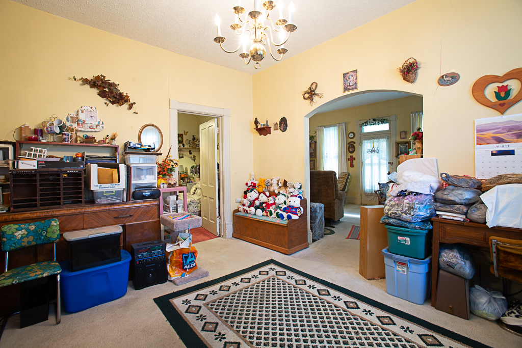 823 W Madison Street