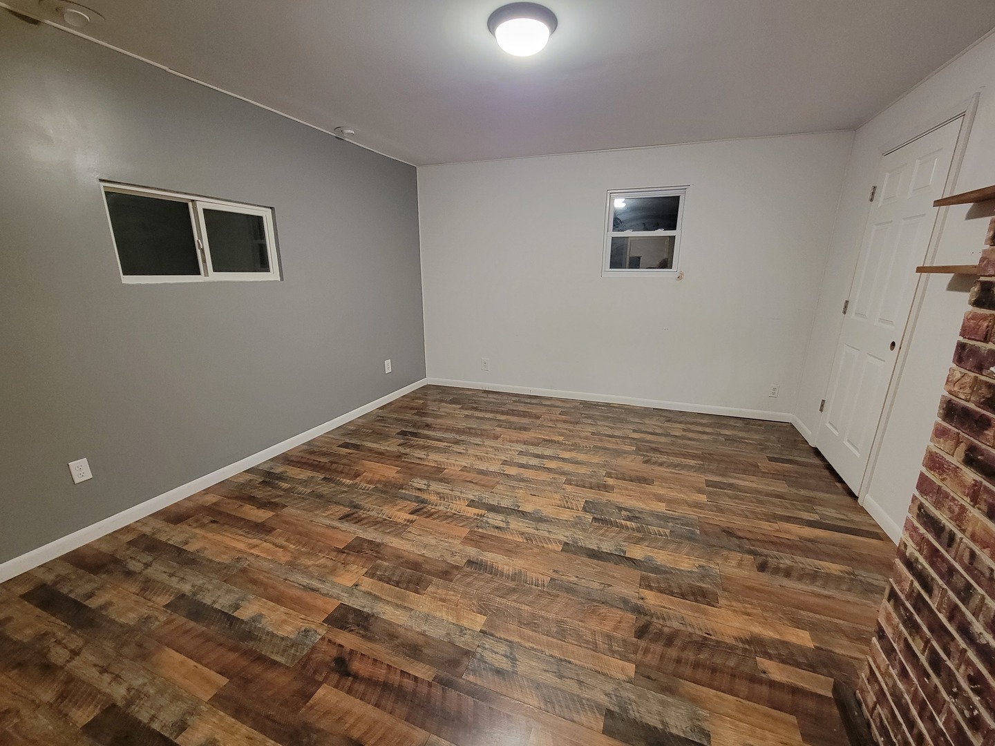 915 W Superior Street