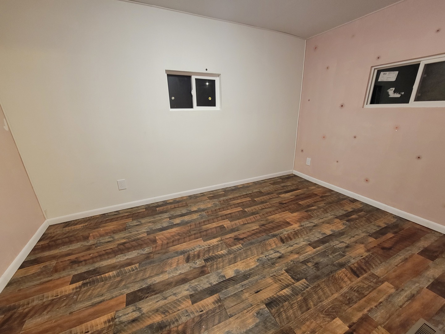 915 W Superior Street