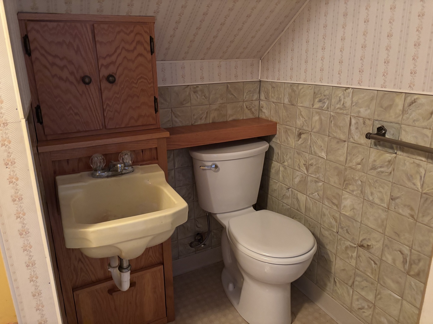 904 N Vermillion Street