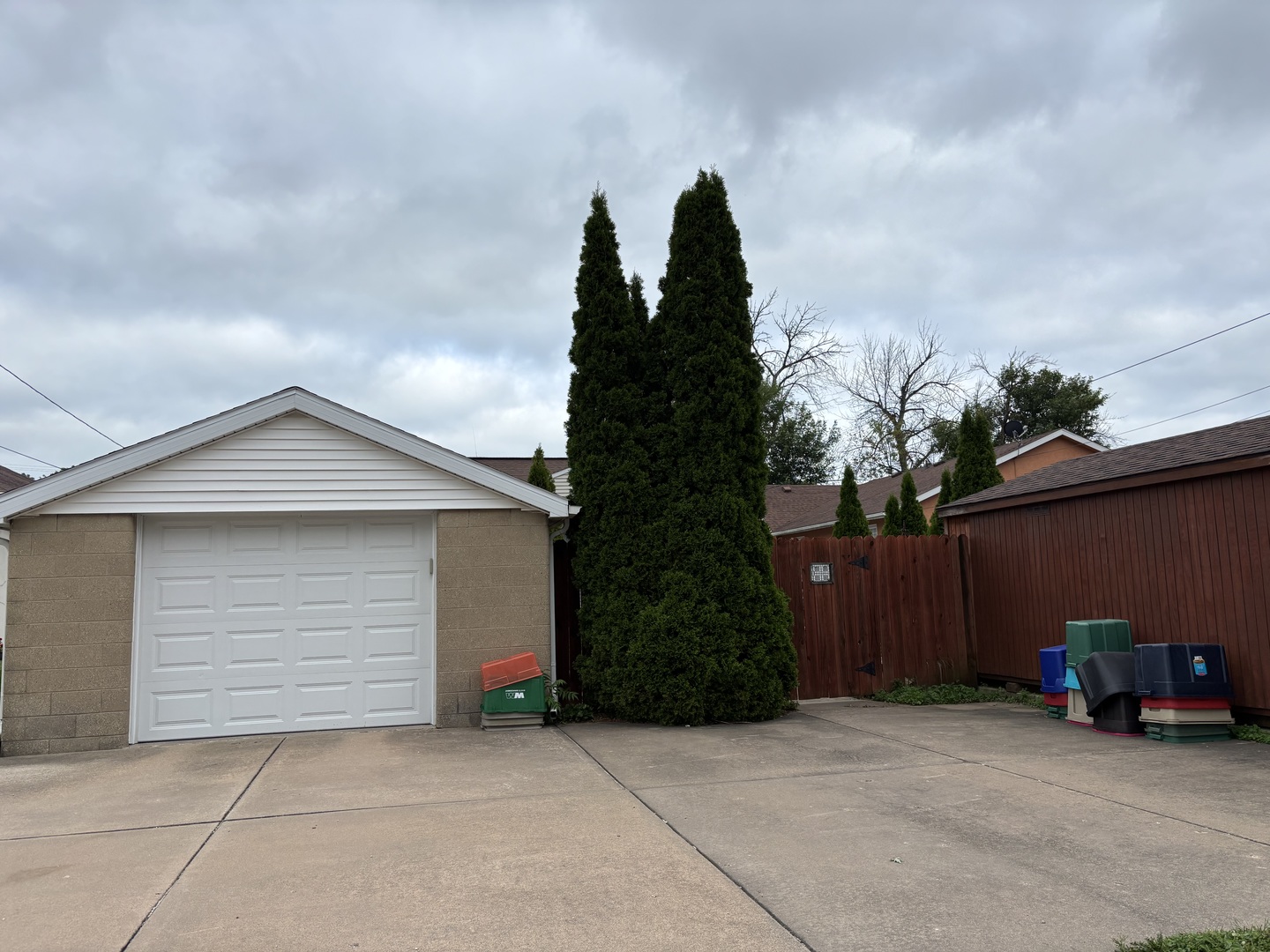 904 N Vermillion Street