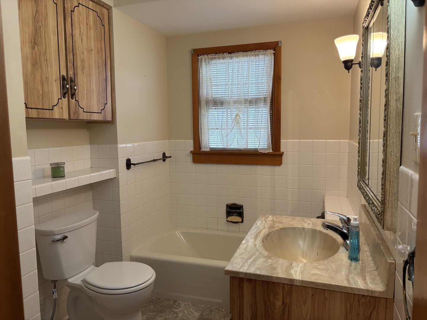 904 N Vermillion Street