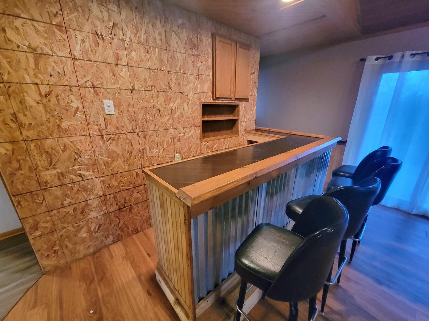 21882 410 East Street