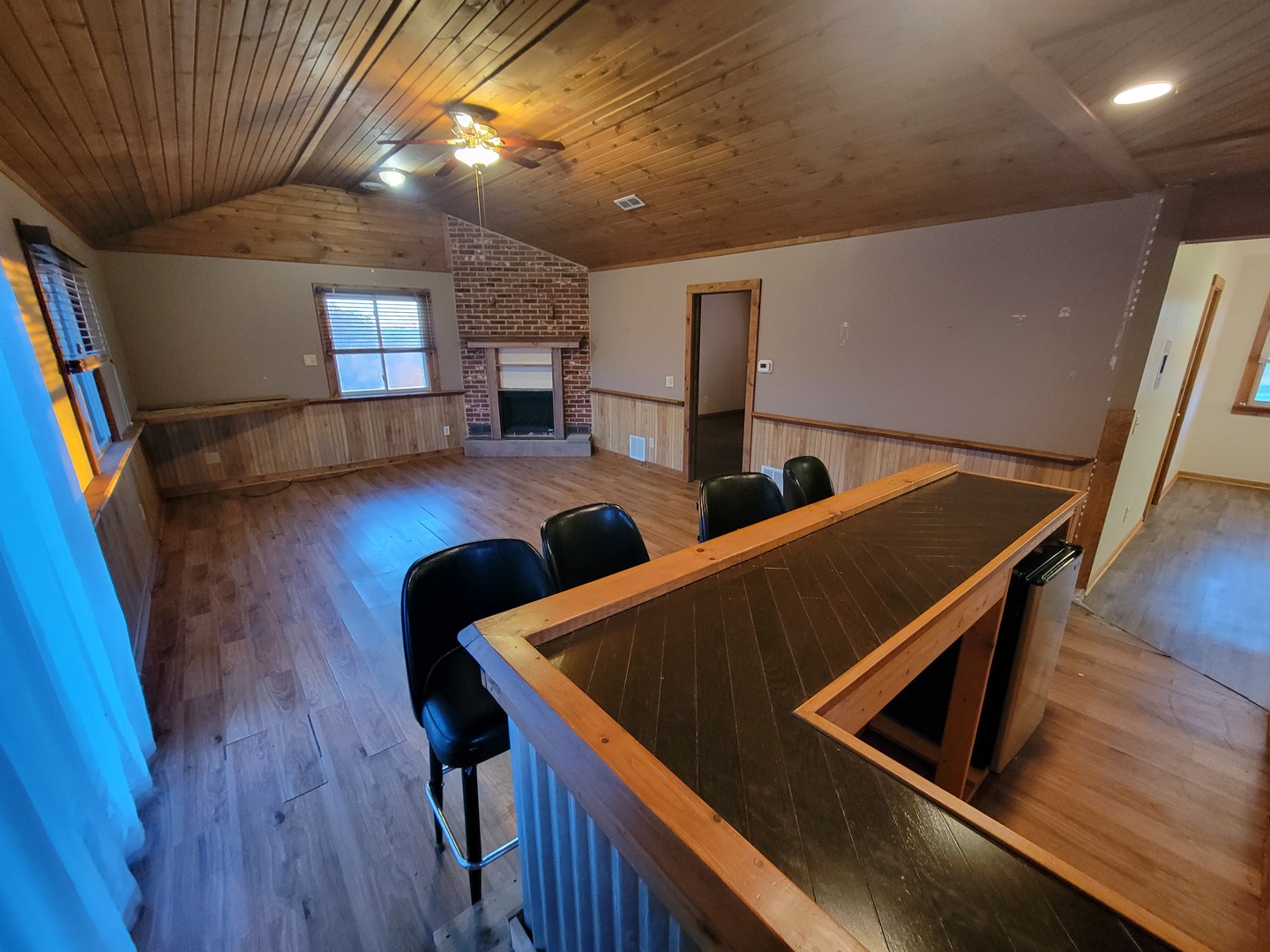 21882 410 East Street