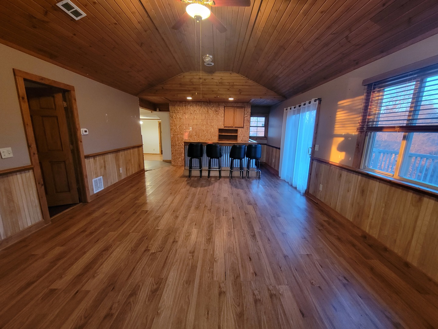 21882 410 East Street