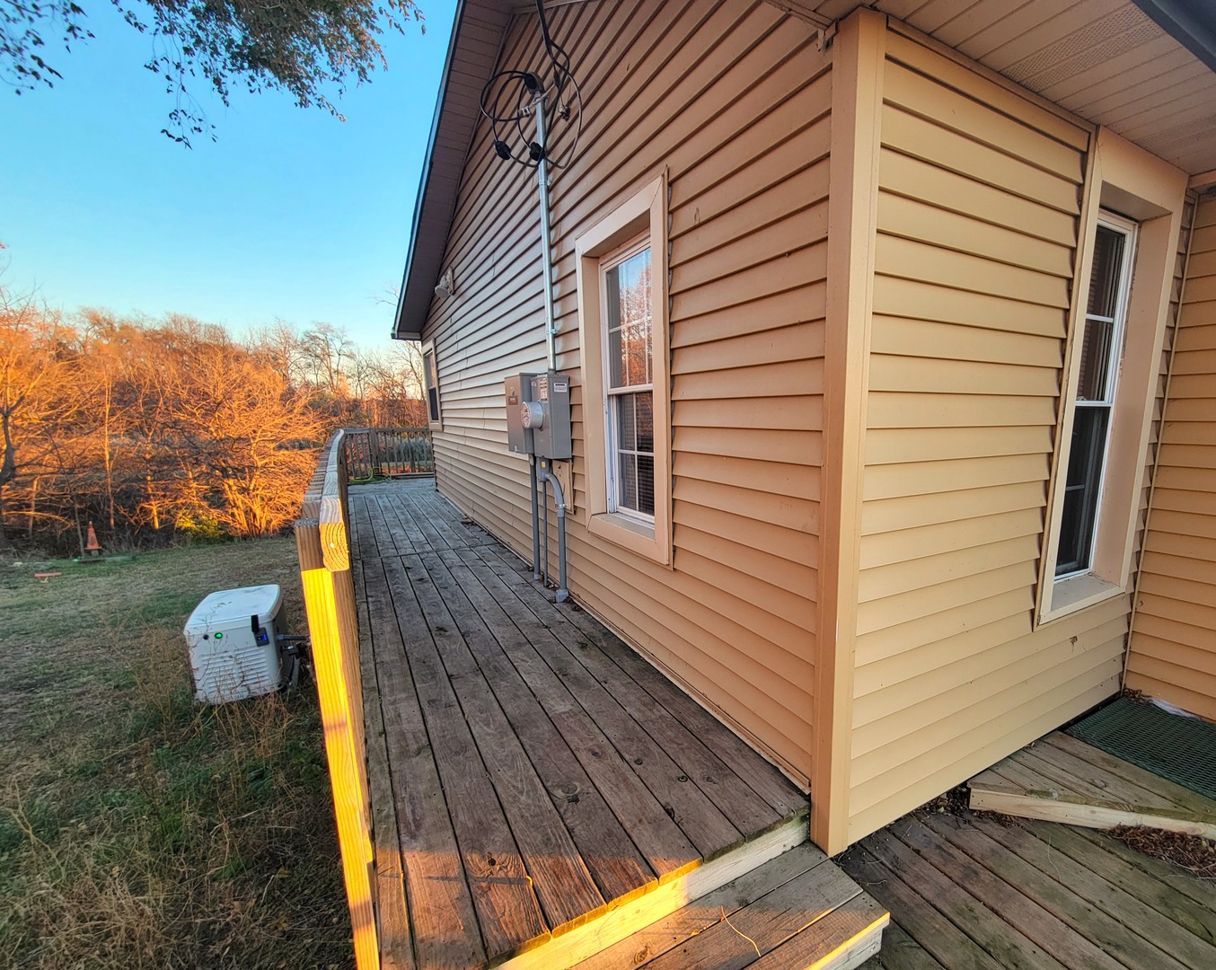 21882 410 East Street