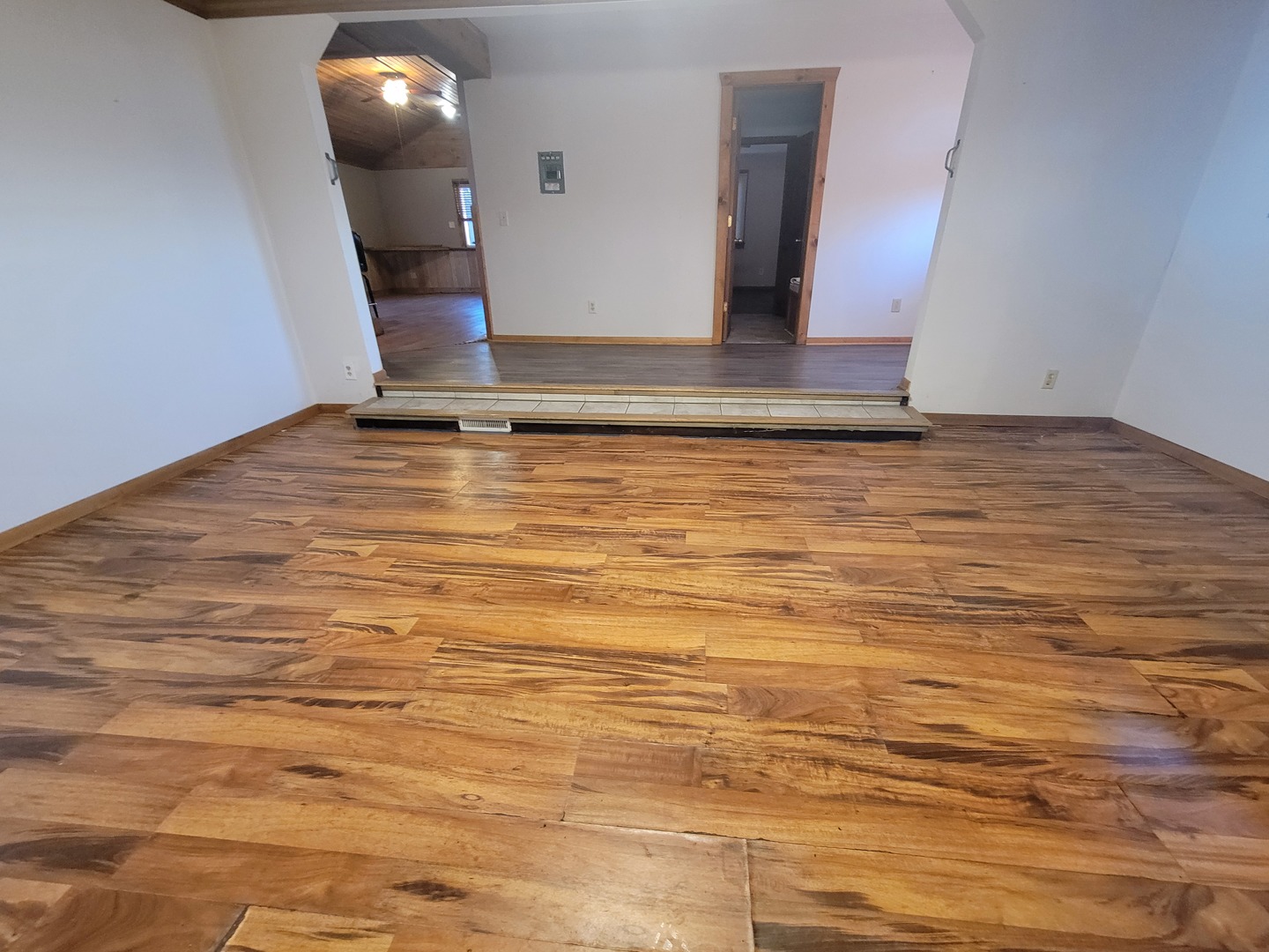 21882 410 East Street