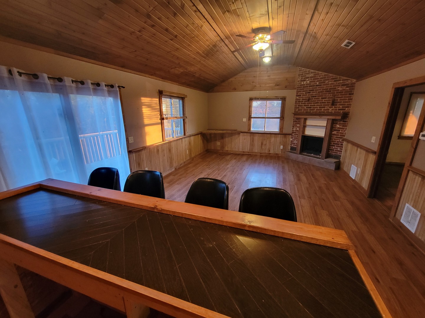 21882 410 East Street