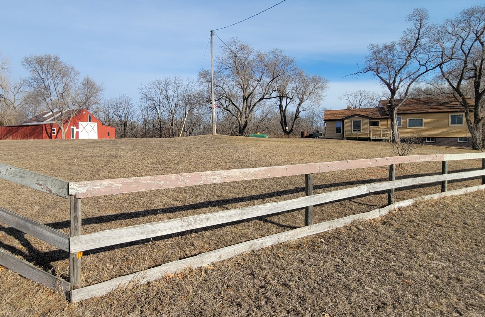 21882 410 East Street