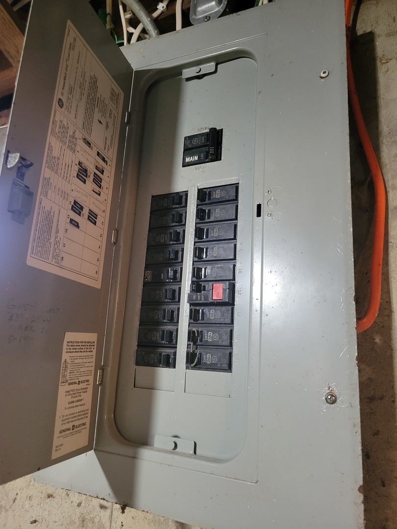 1352 Chartres Street