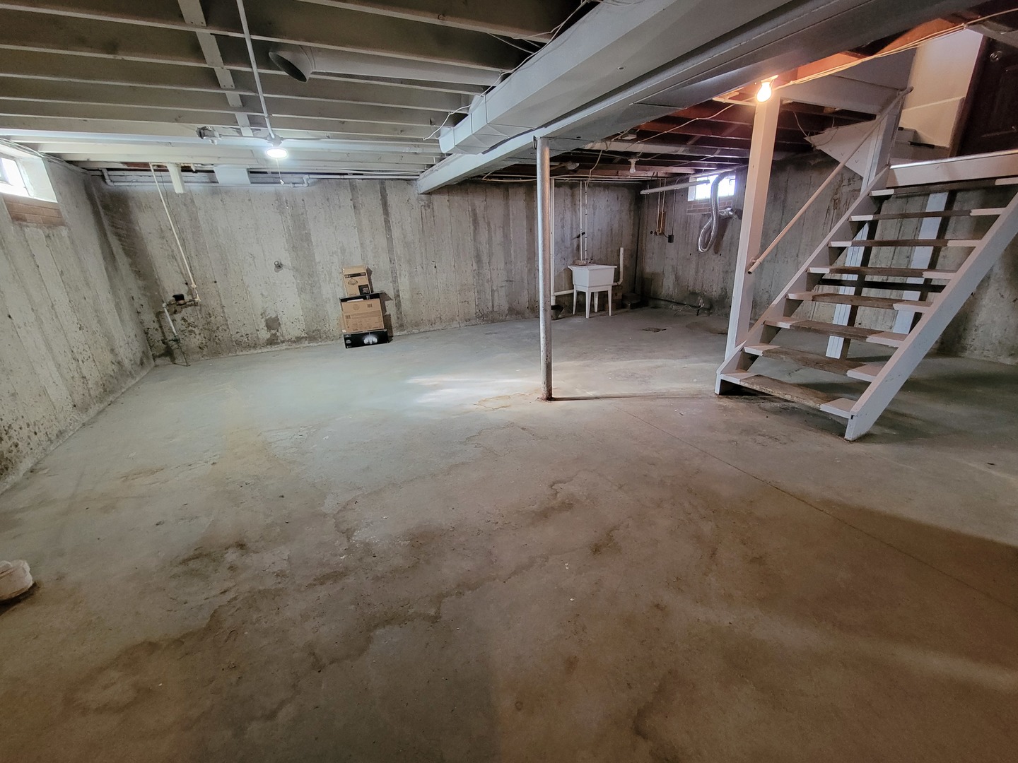 1352 Chartres Street