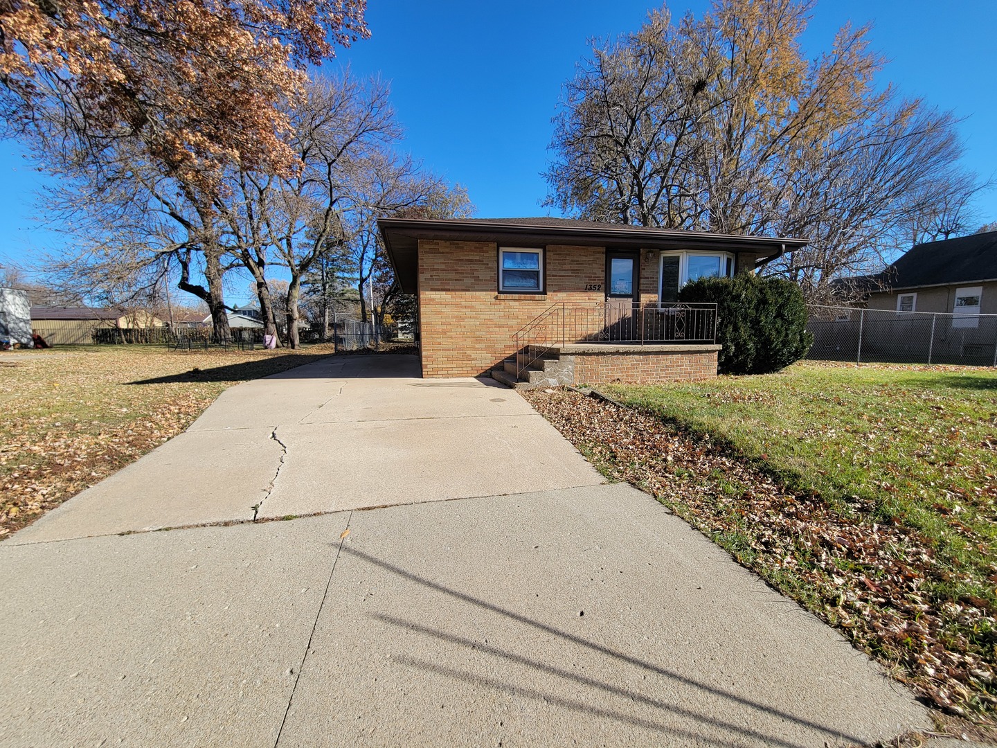 1352 Chartres Street