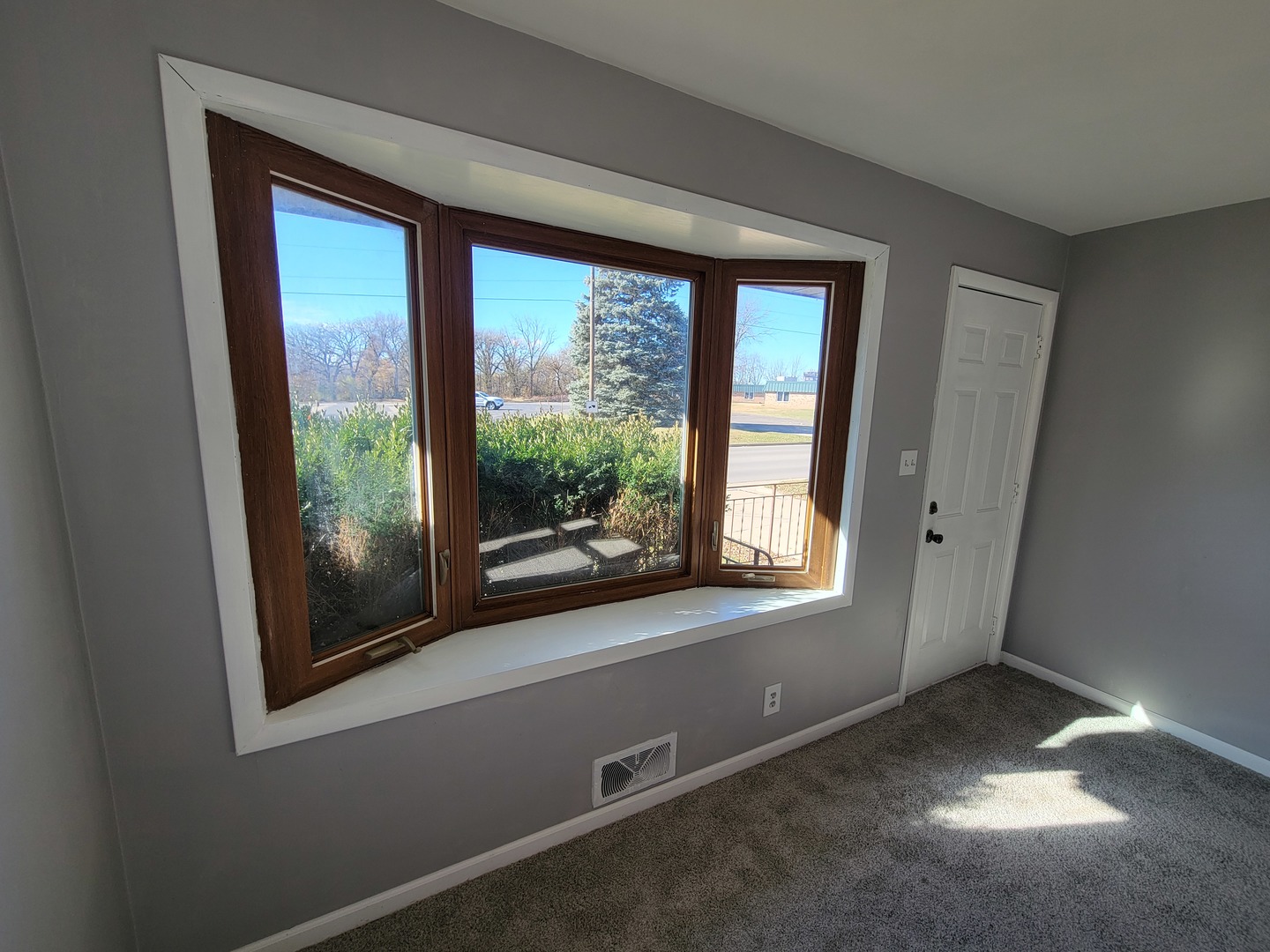 1352 Chartres Street