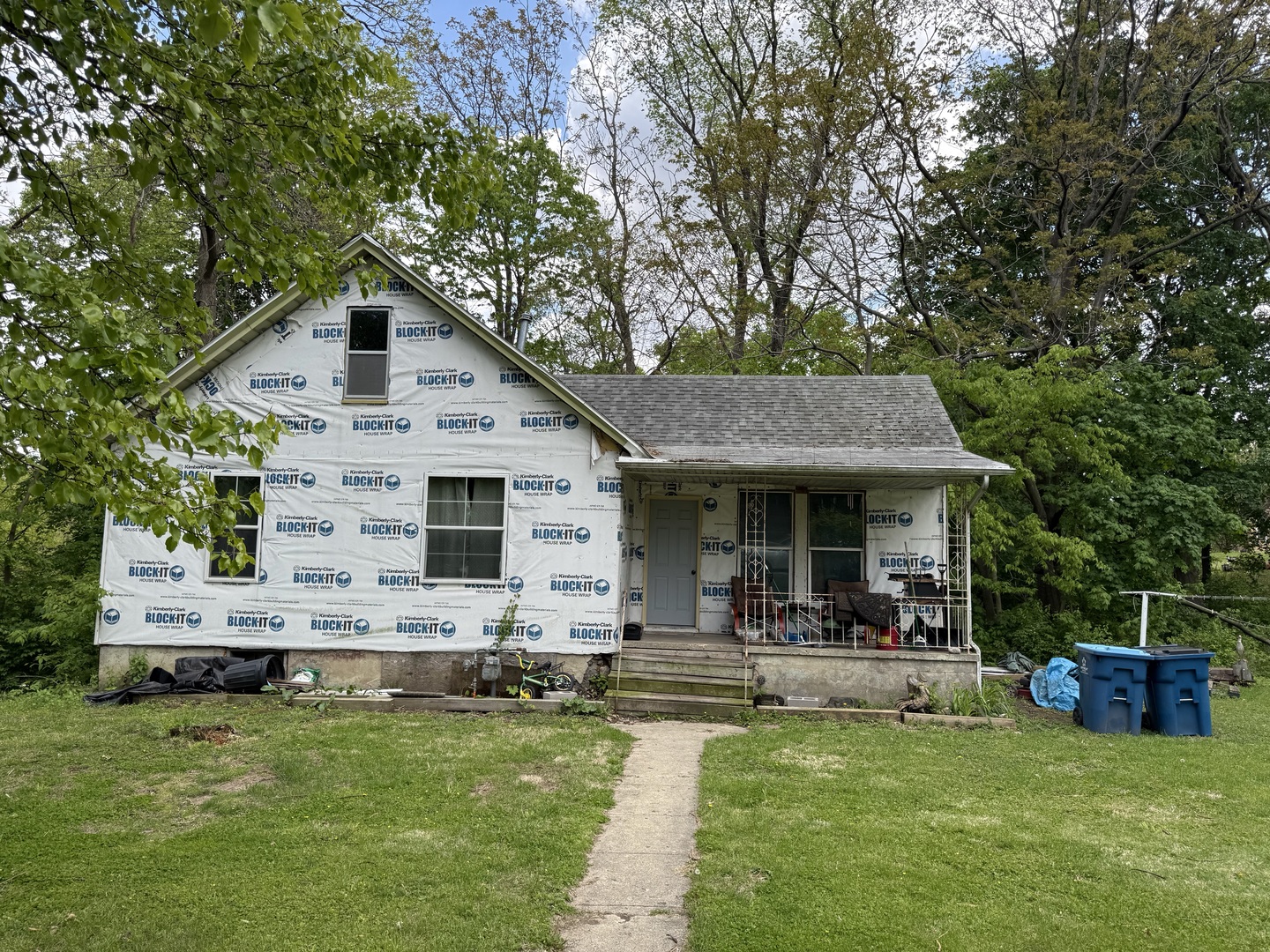 413 E Saint Paul Street