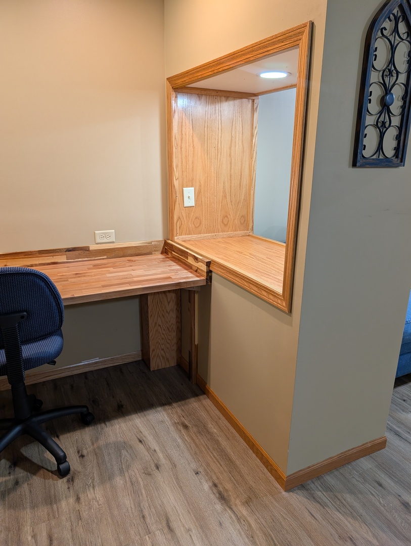 325 Clark Street Unit: 2B