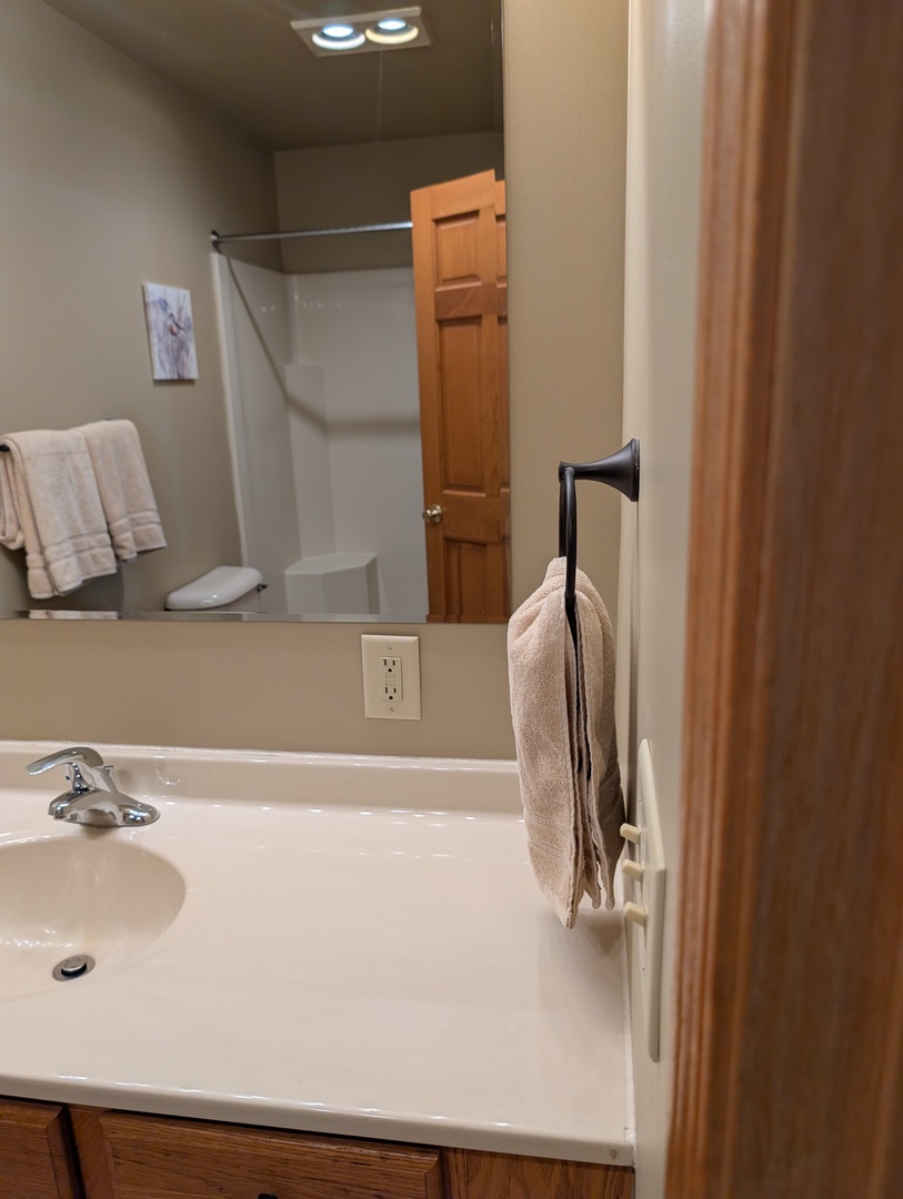 325 Clark Street Unit: 2B