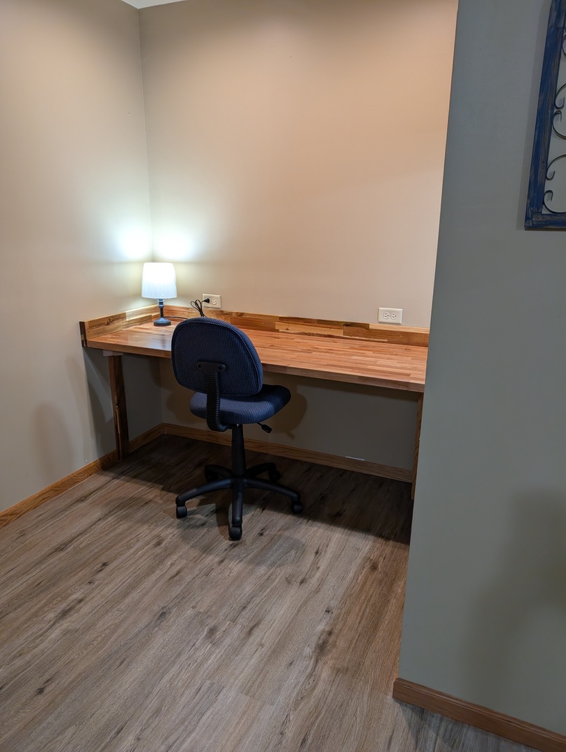 325 Clark Street Unit: 2B