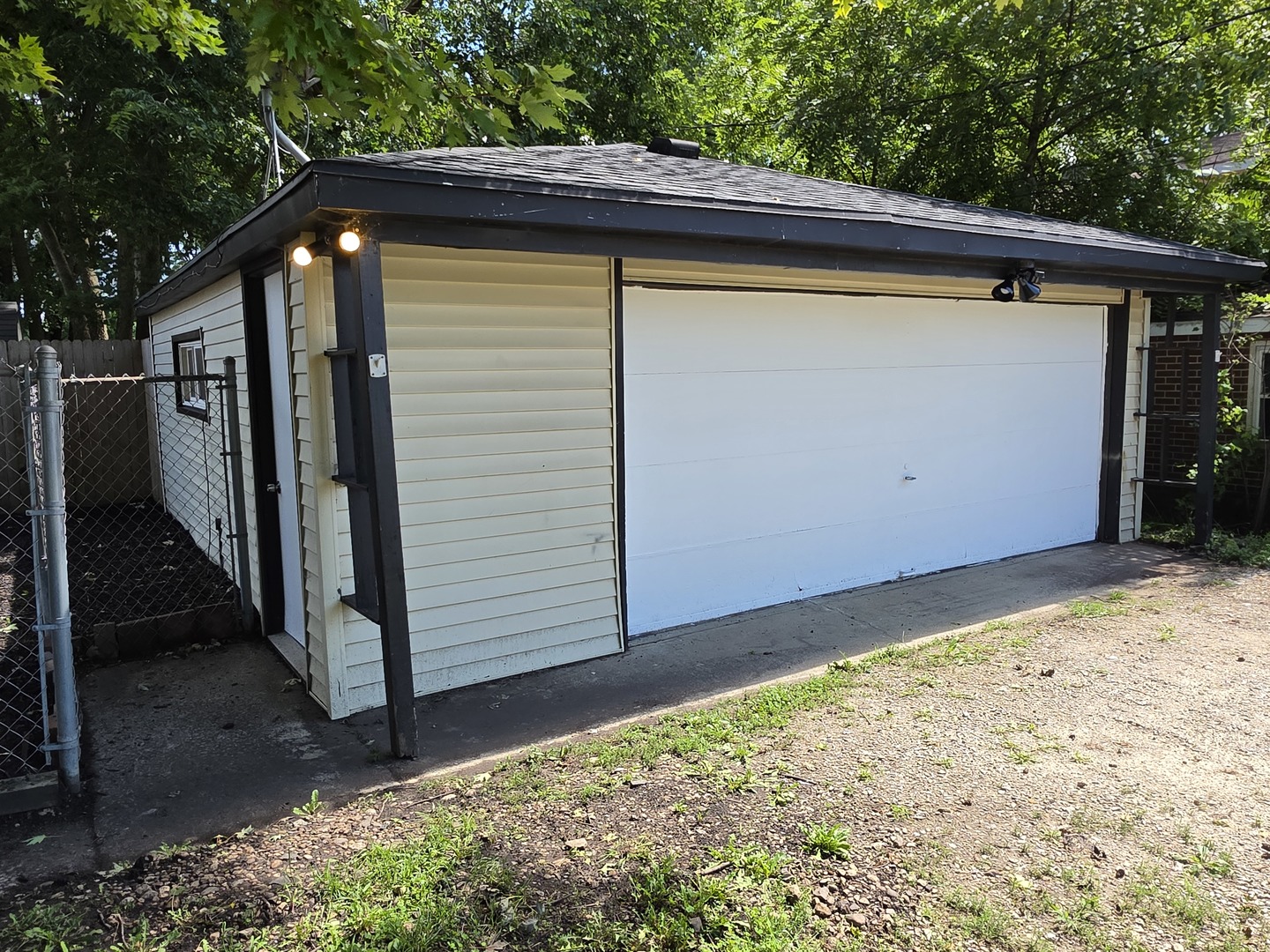 907 Retz Drive