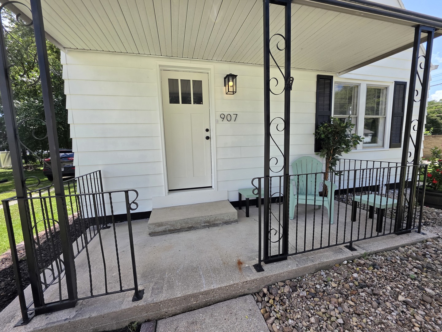 907 Retz Drive