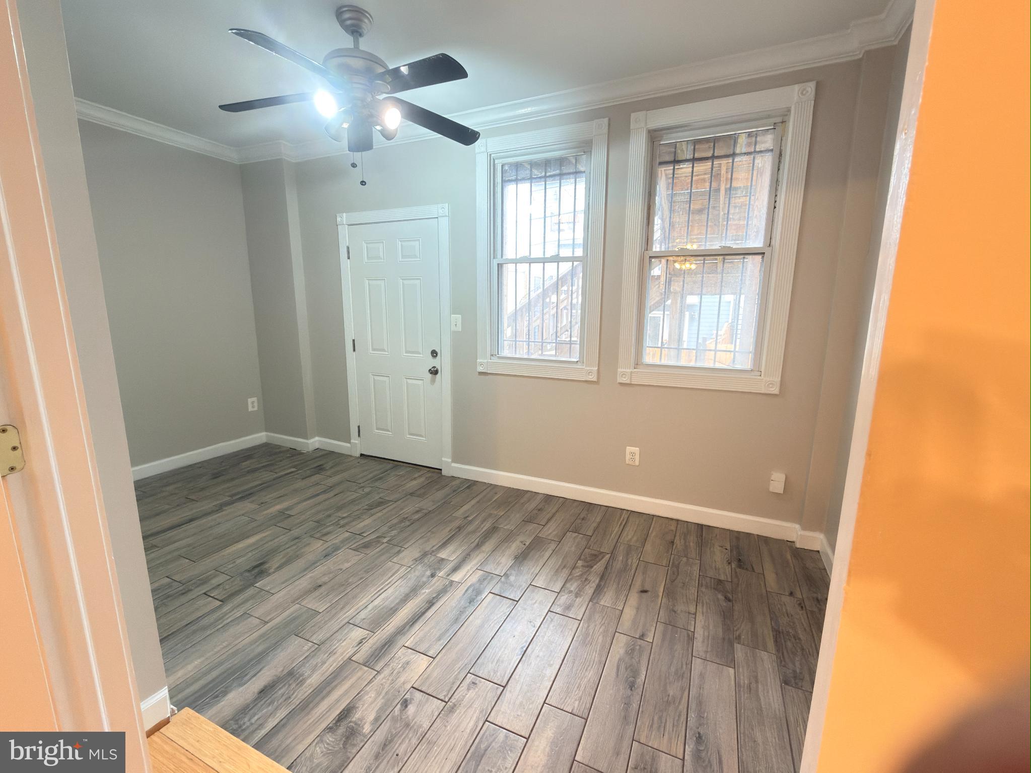 1246 QUEEN STREET NE 2