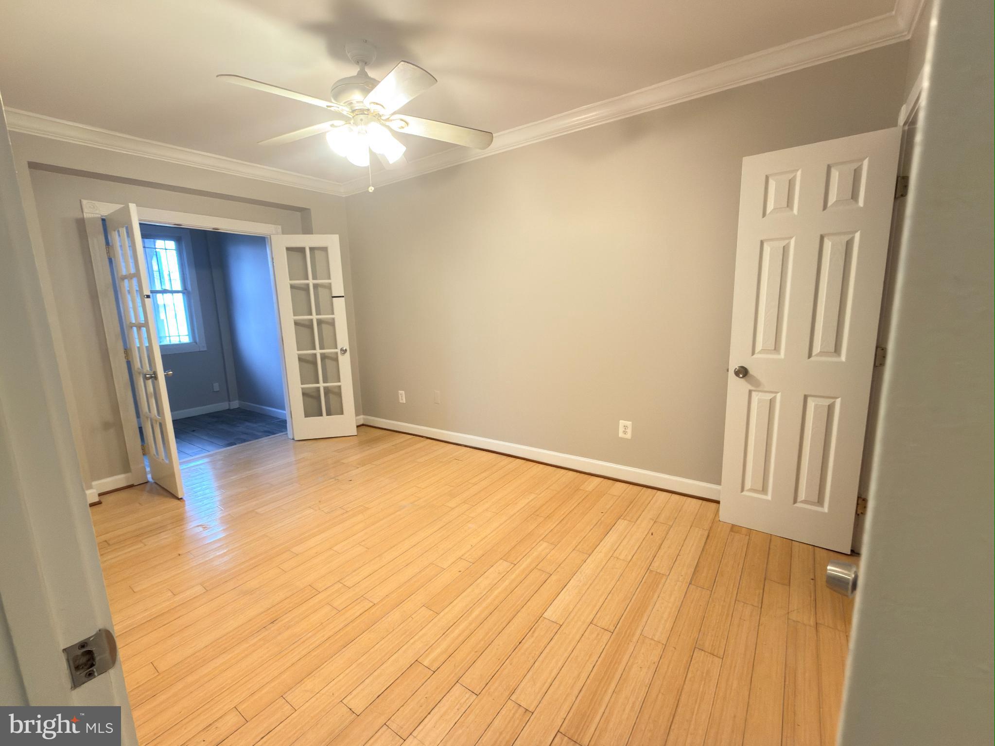 1246 QUEEN STREET NE 2