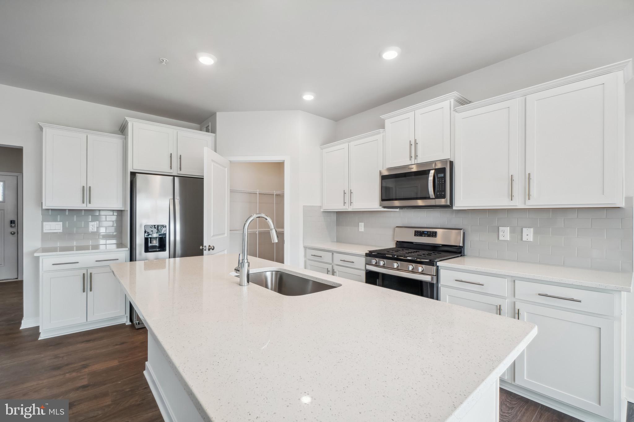 9512 BOLTON FARM LANE