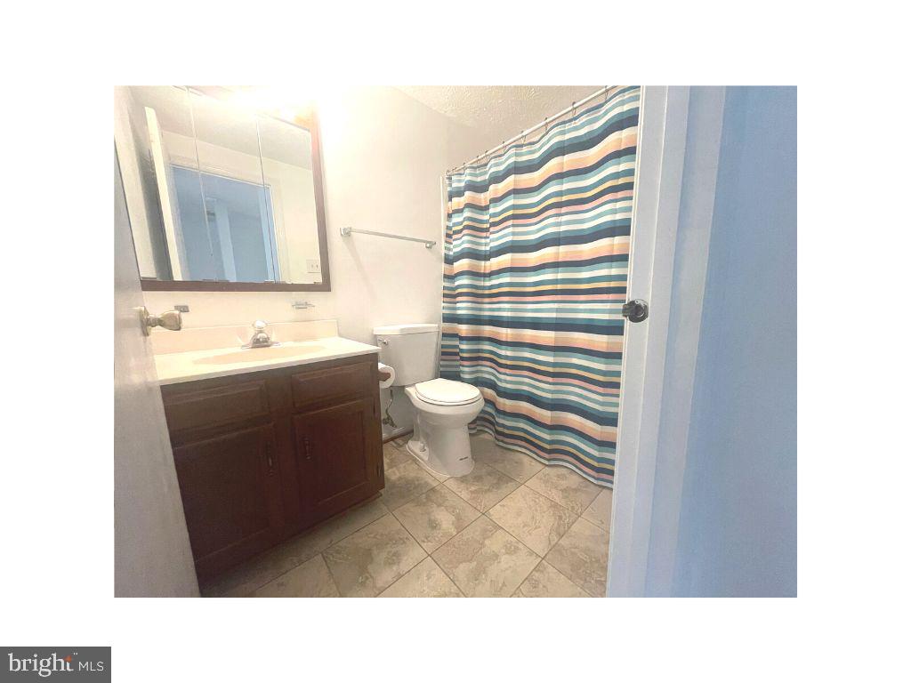 1032 BAYRIDGE TERRACE