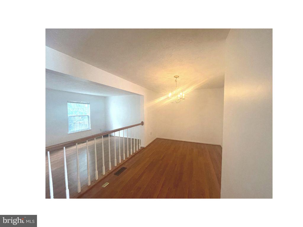 1032 BAYRIDGE TERRACE