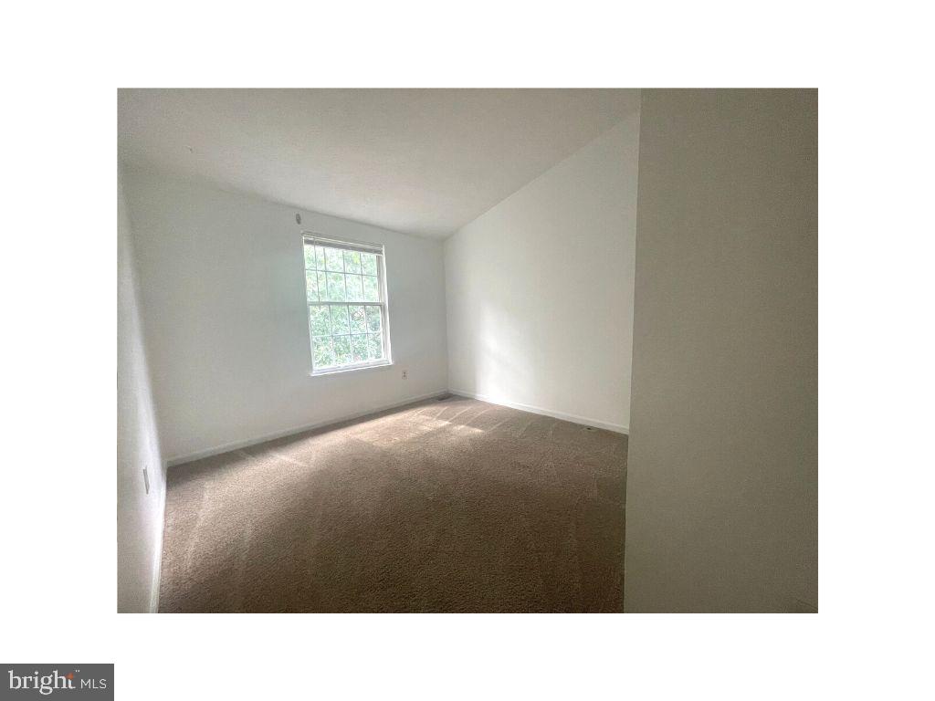 1032 BAYRIDGE TERRACE