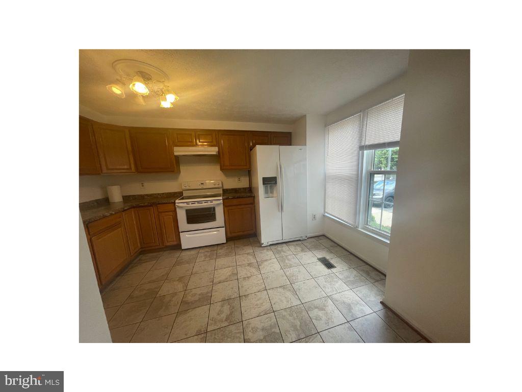 1032 BAYRIDGE TERRACE