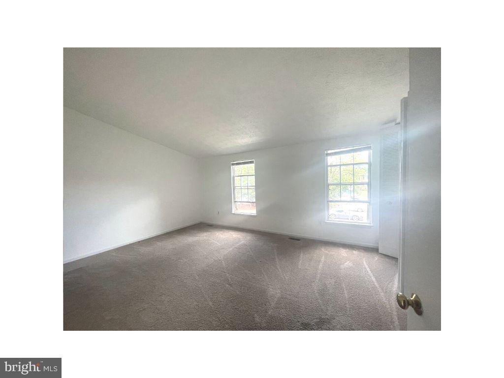 1032 BAYRIDGE TERRACE