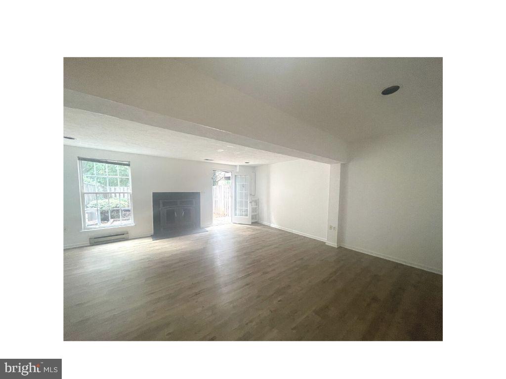 1032 BAYRIDGE TERRACE