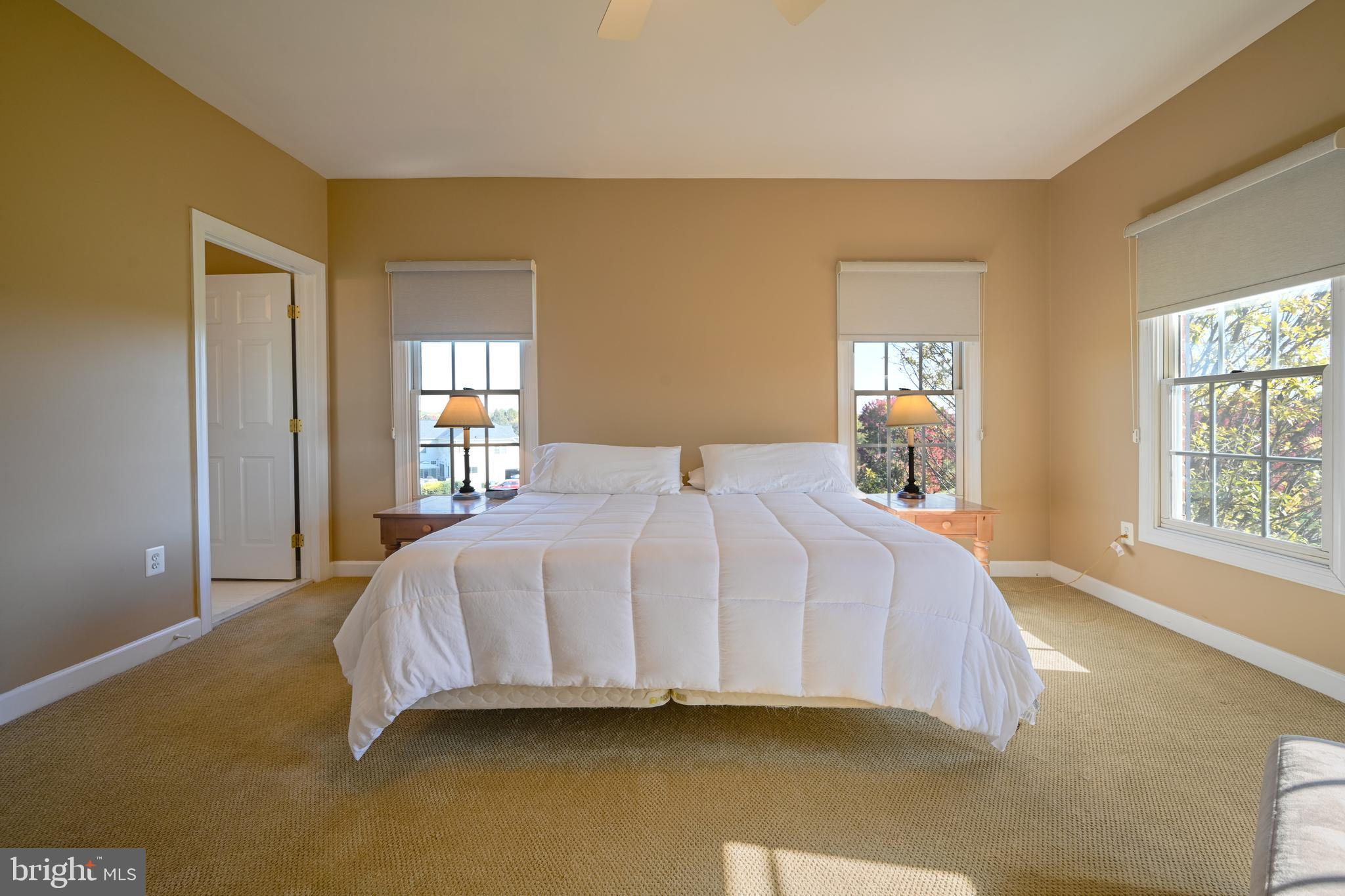 9211 GLADYS FARM WAY