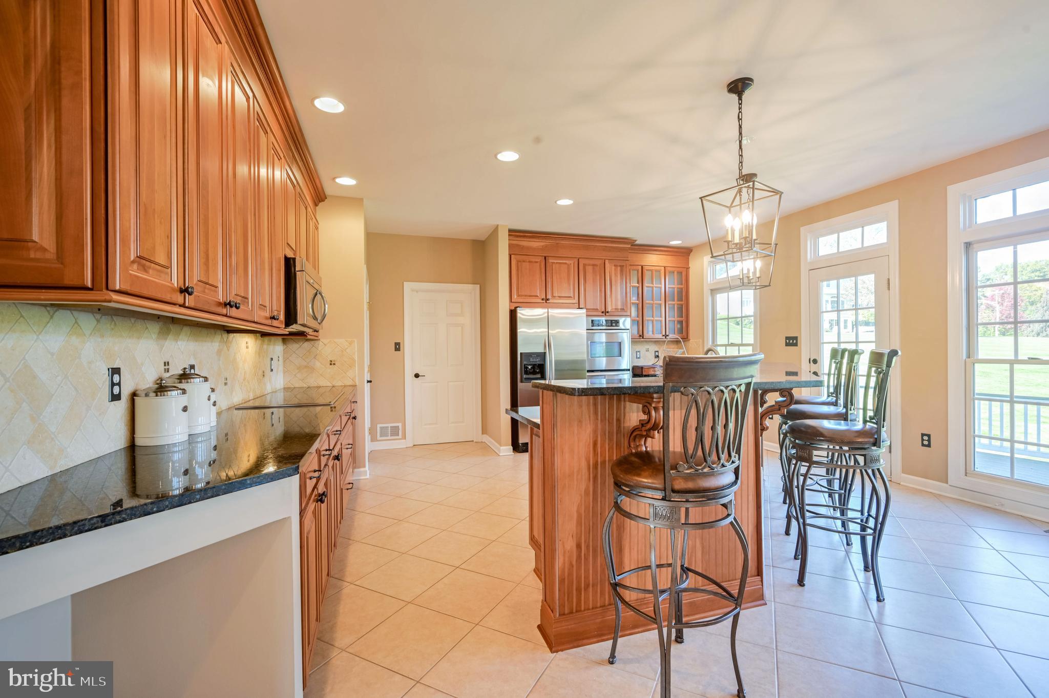 9211 GLADYS FARM WAY