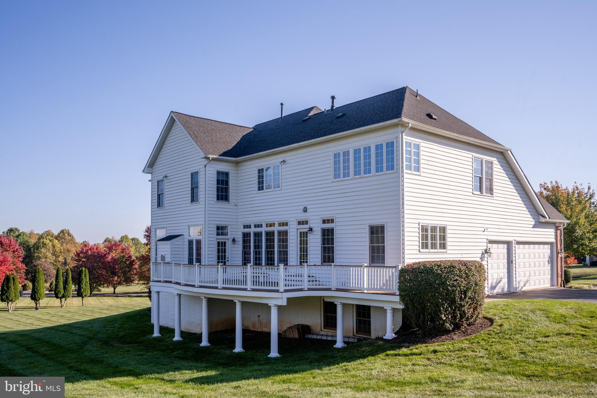 9211 GLADYS FARM WAY