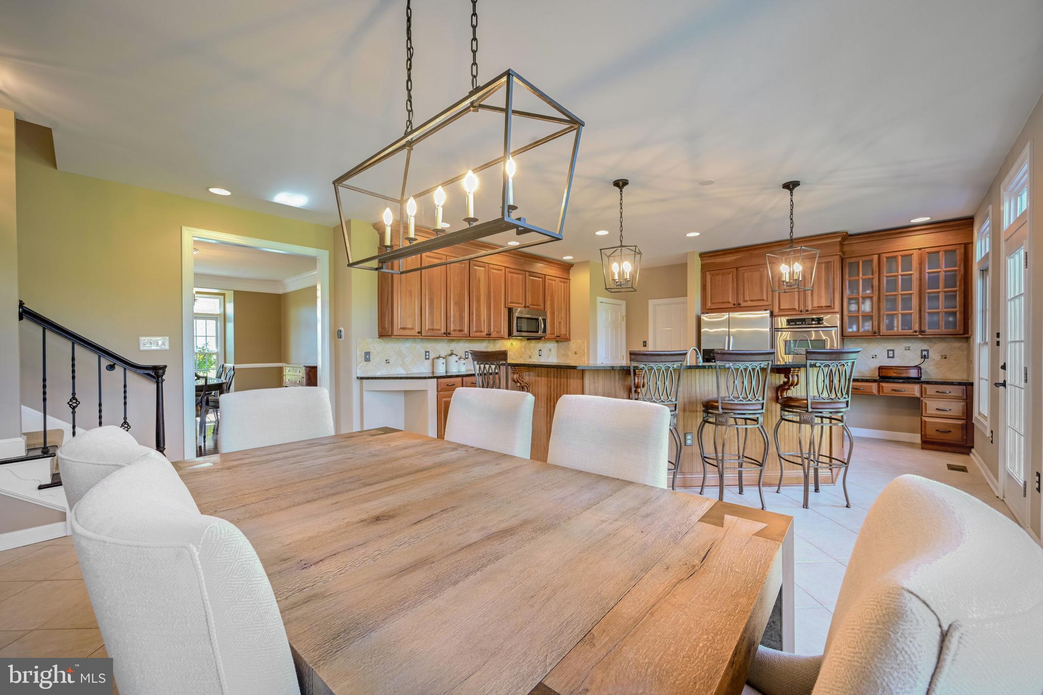 9211 GLADYS FARM WAY