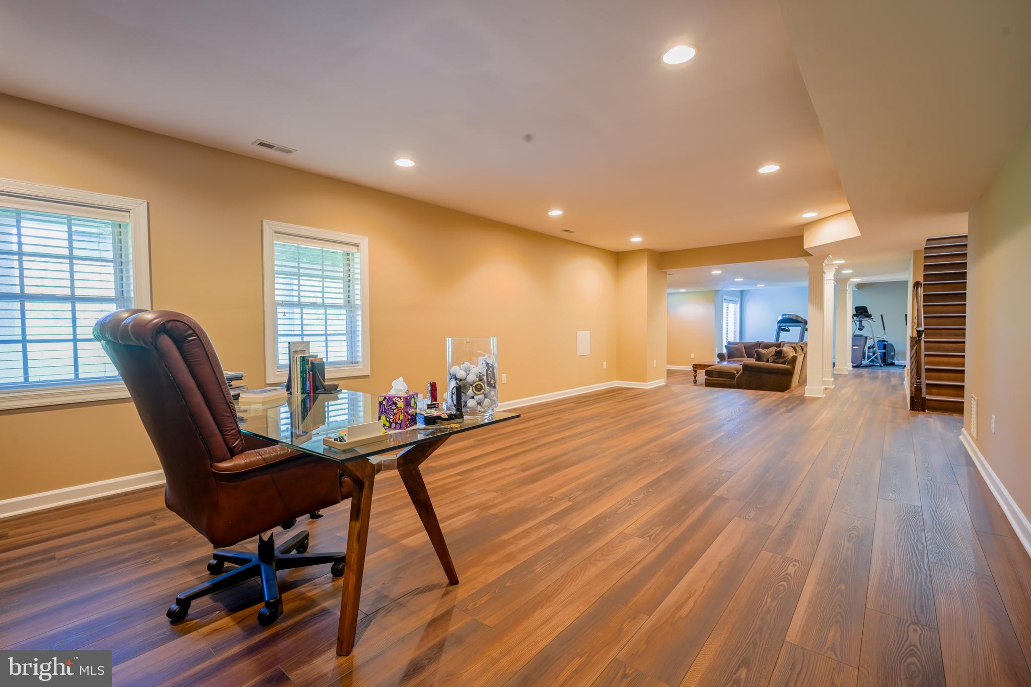 9211 GLADYS FARM WAY