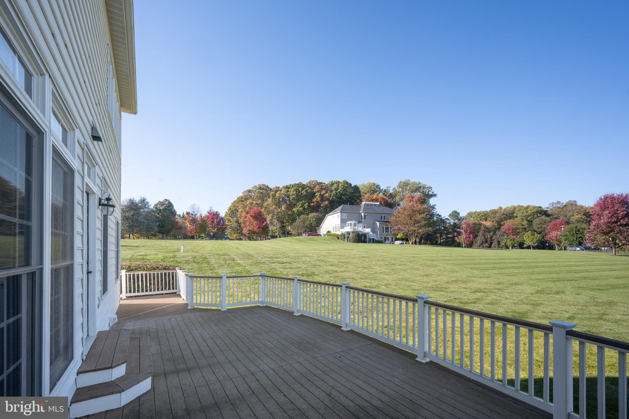 9211 GLADYS FARM WAY