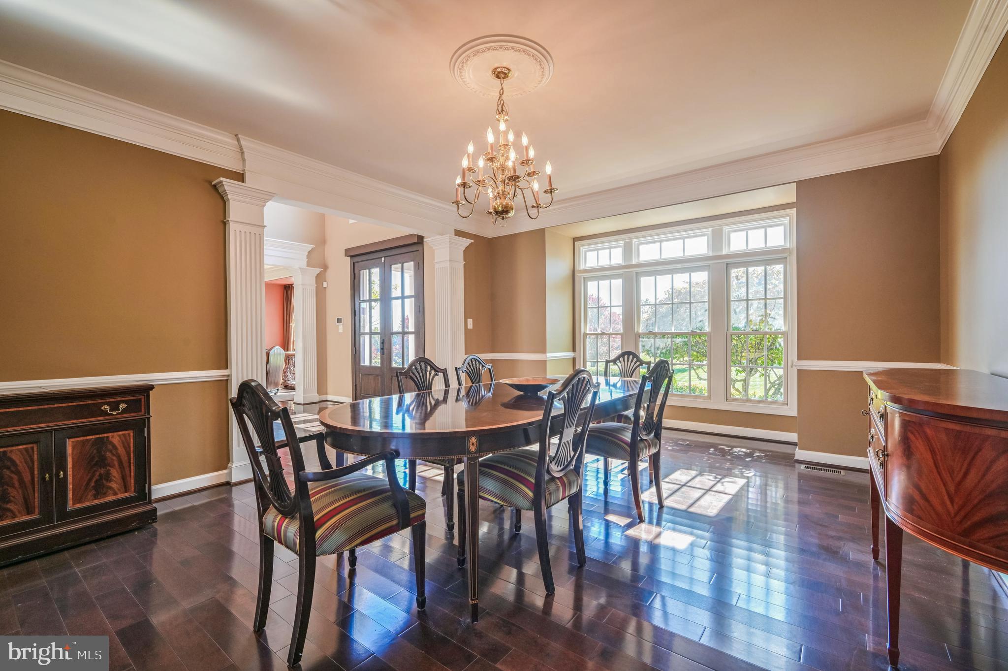 9211 GLADYS FARM WAY