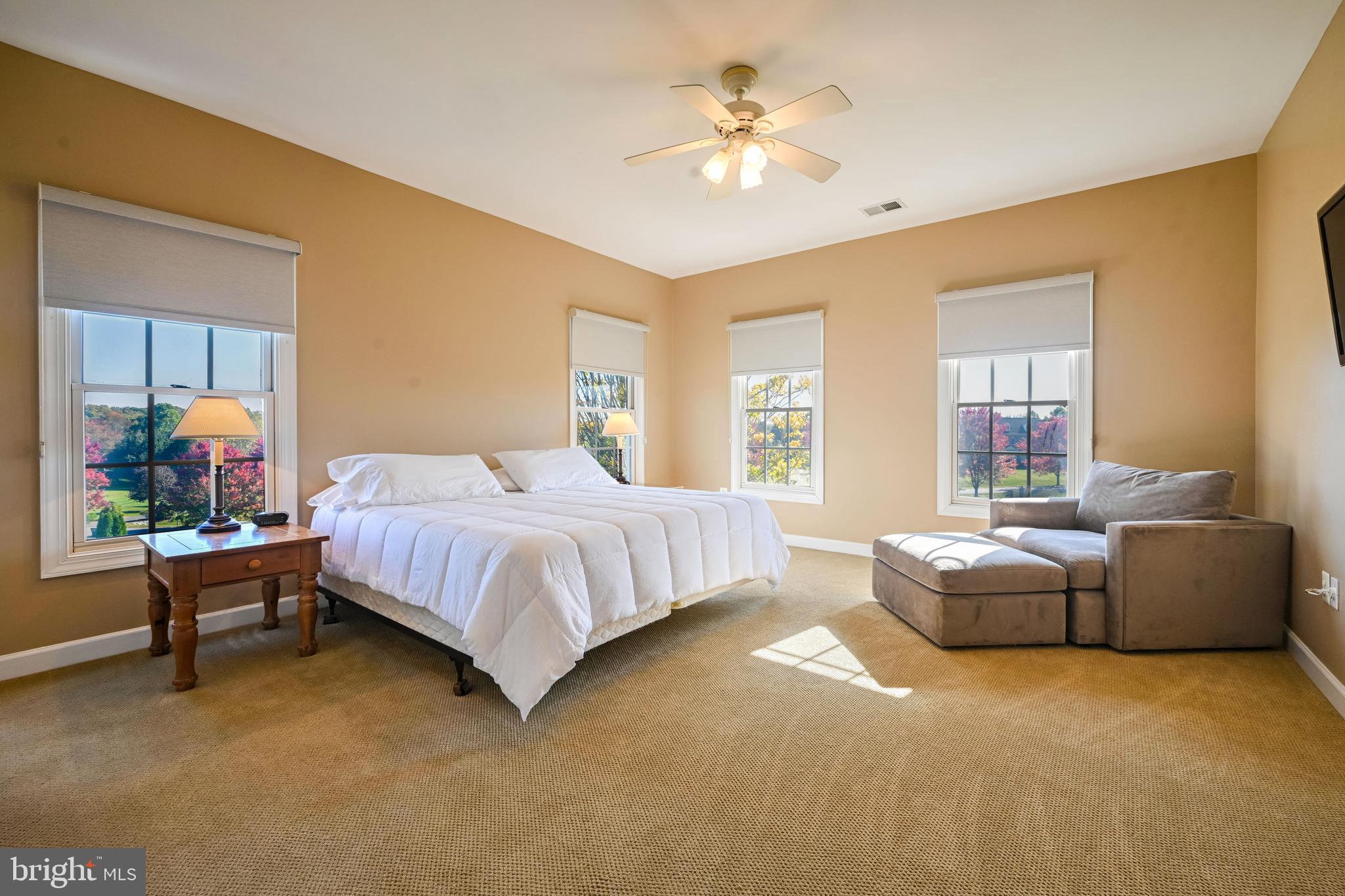 9211 GLADYS FARM WAY