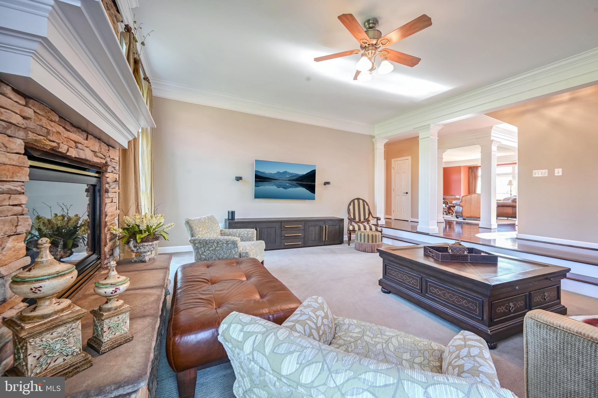 9211 GLADYS FARM WAY