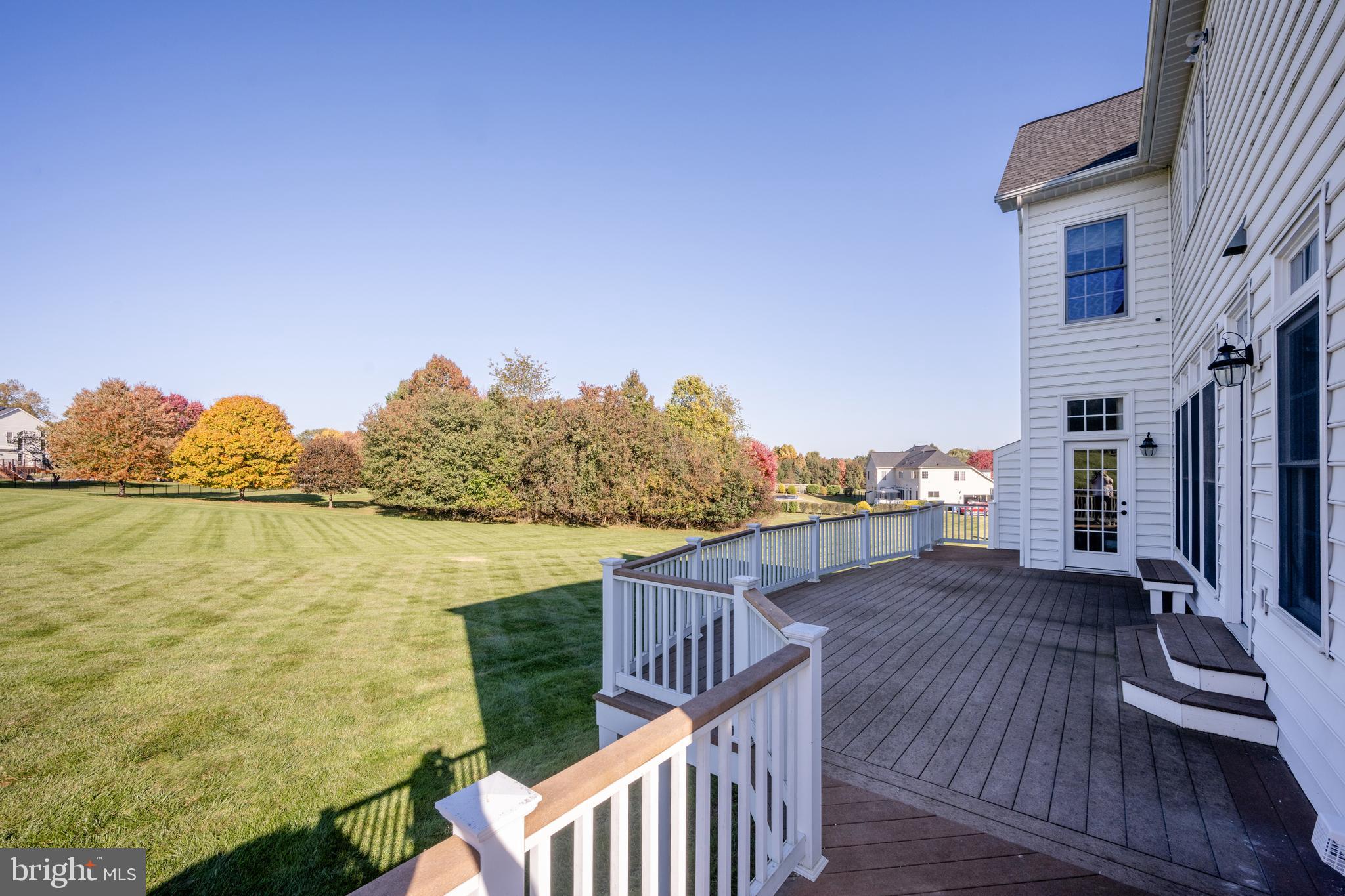 9211 GLADYS FARM WAY