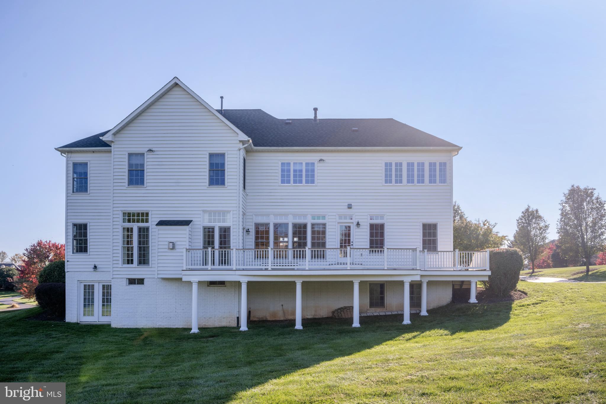 9211 GLADYS FARM WAY