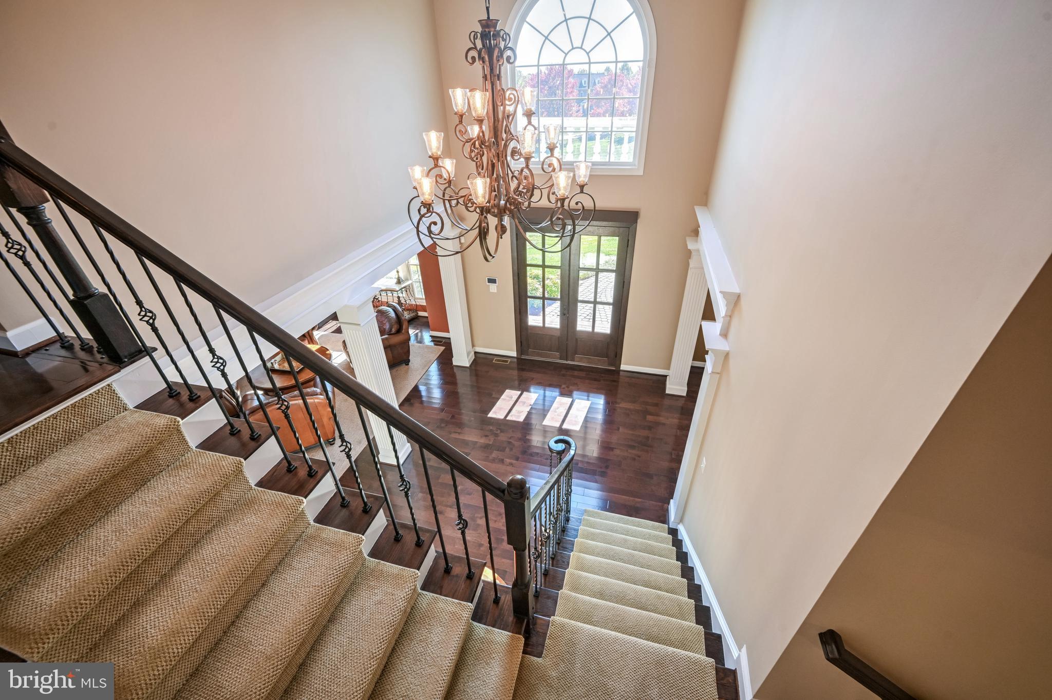 9211 GLADYS FARM WAY