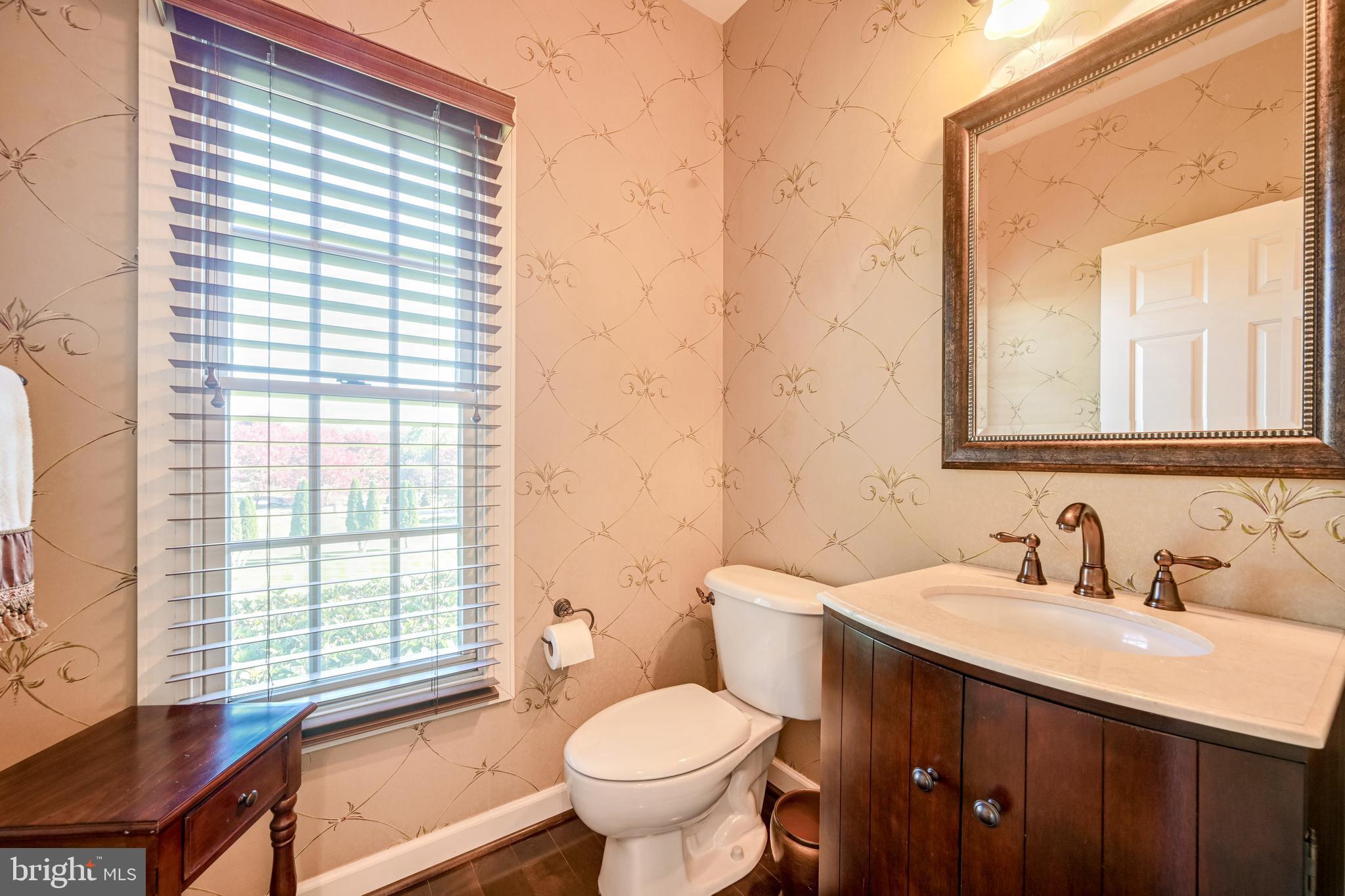 9211 GLADYS FARM WAY