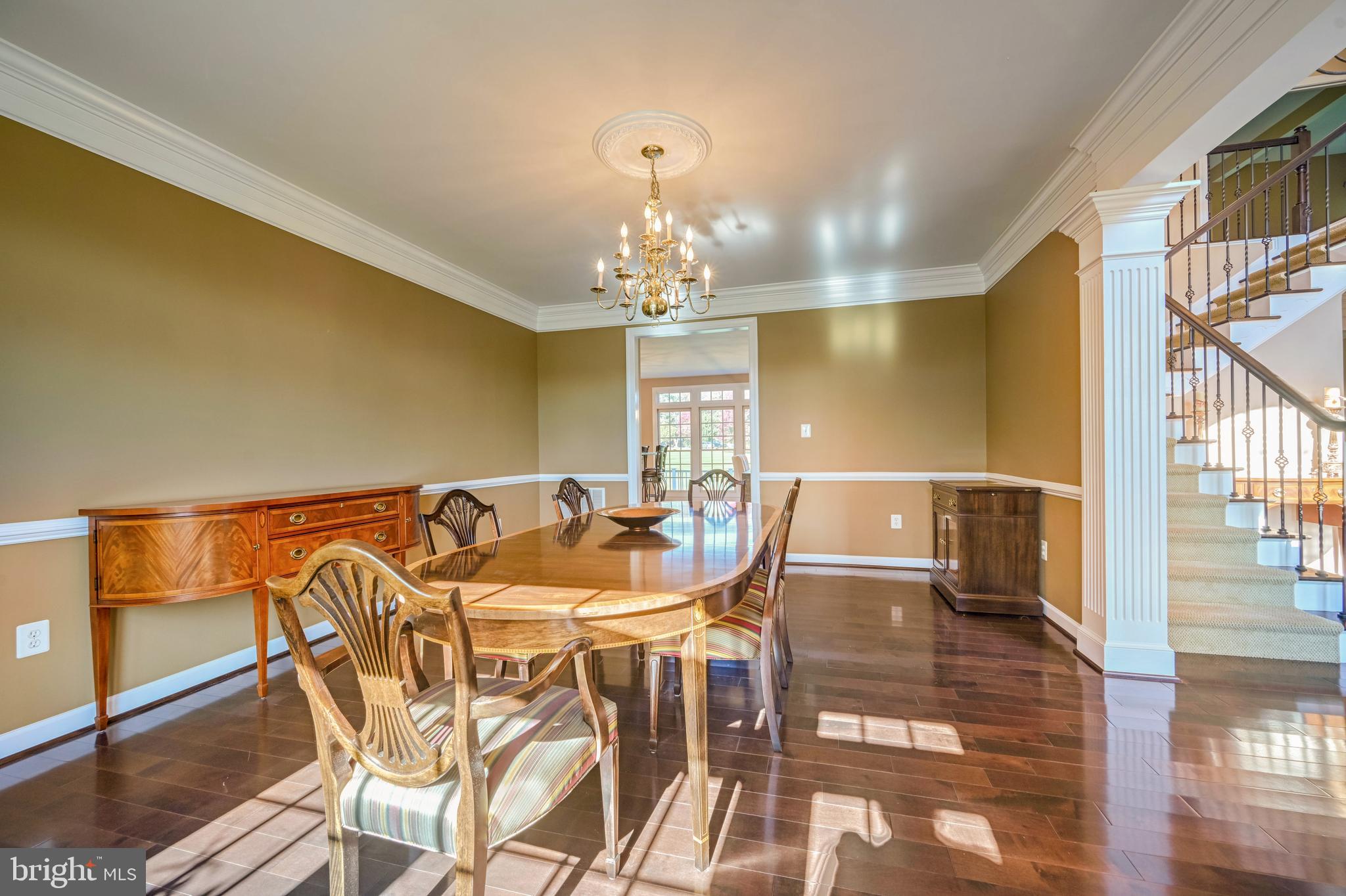 9211 GLADYS FARM WAY