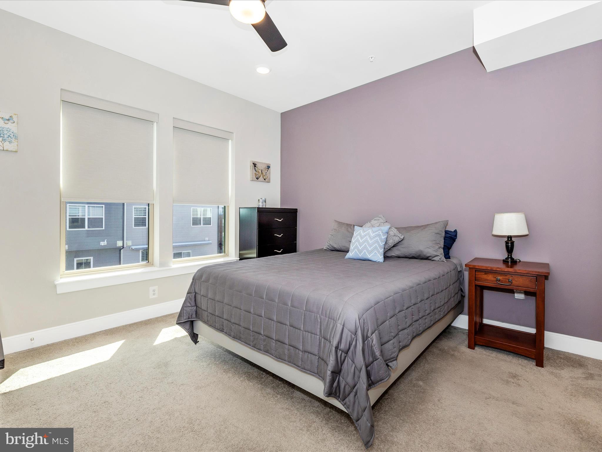 1009 ROCKWELL AVENUE